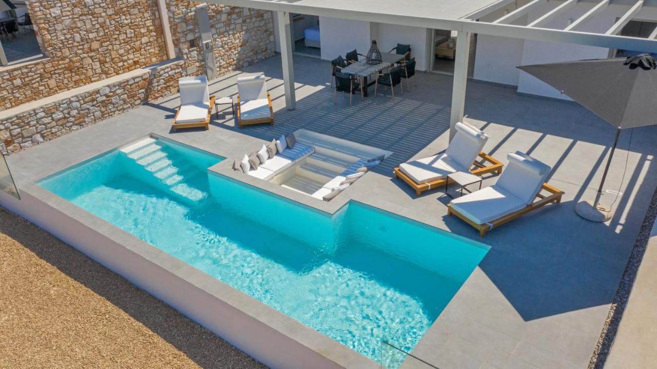 T7 Luxury Villas Paros מראה חיצוני תמונה
