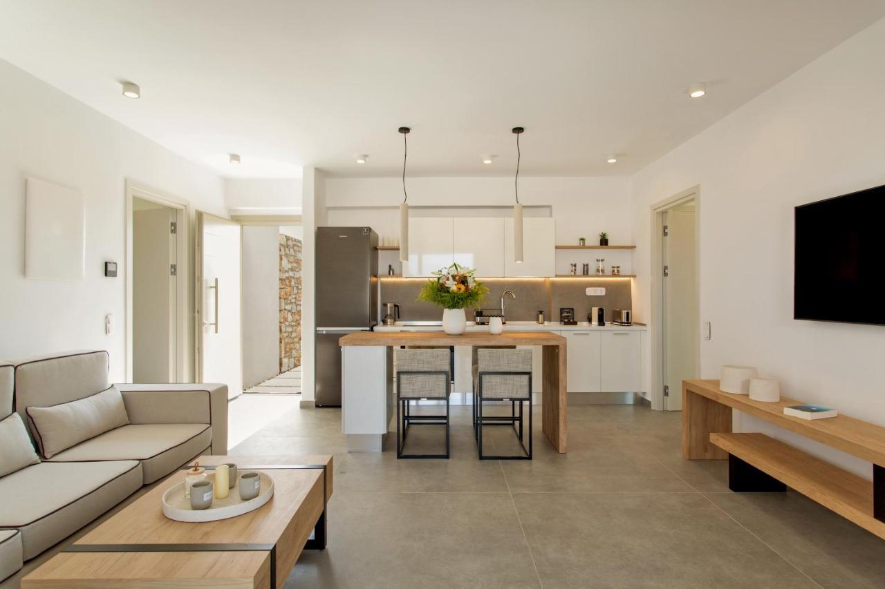 T7 Luxury Villas Paros מראה חיצוני תמונה