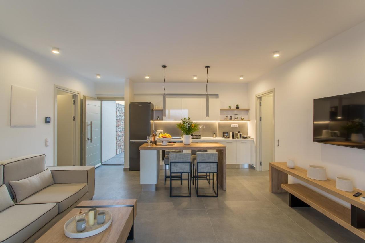 T7 Luxury Villas Paros מראה חיצוני תמונה