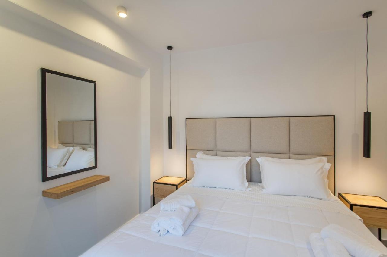 T7 Luxury Villas Paros מראה חיצוני תמונה